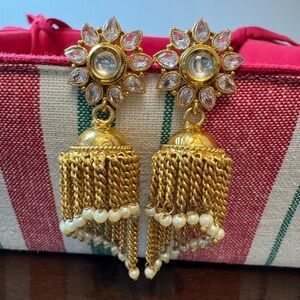 Elegant Gold and Pearl Drop Earrings